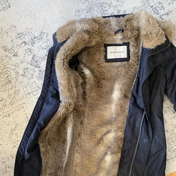 Aritzia Babaton Oskar Parka - Picture 2 of 3